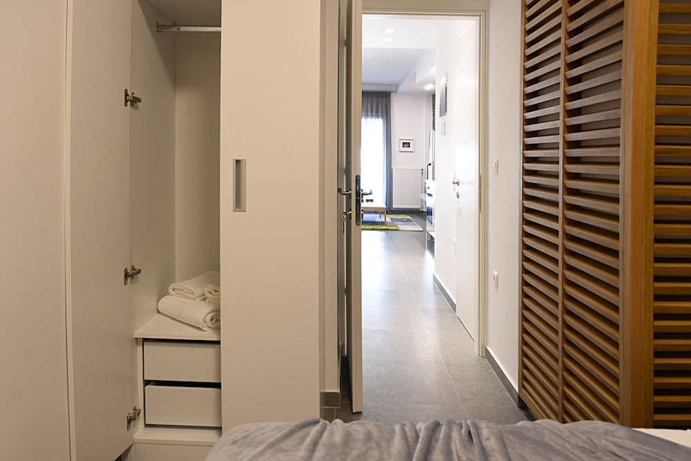 Gusto Luxury Apt Must photo 4