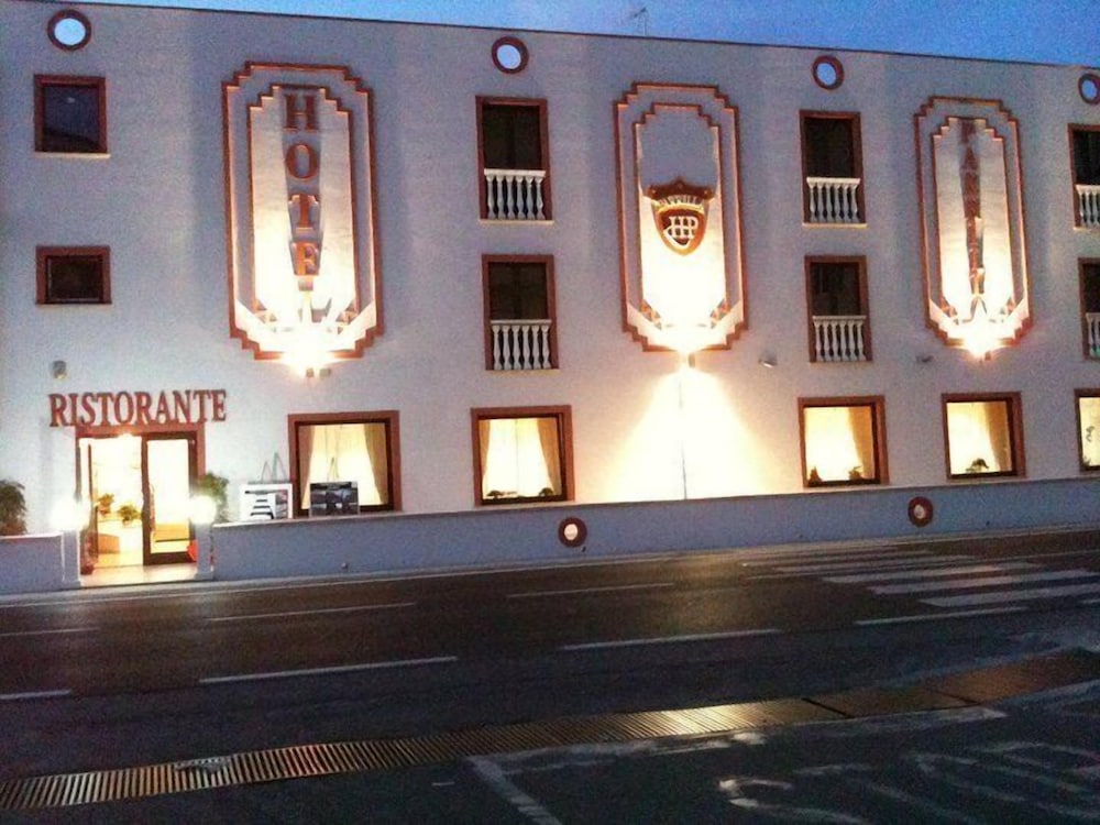 hotel parrilla