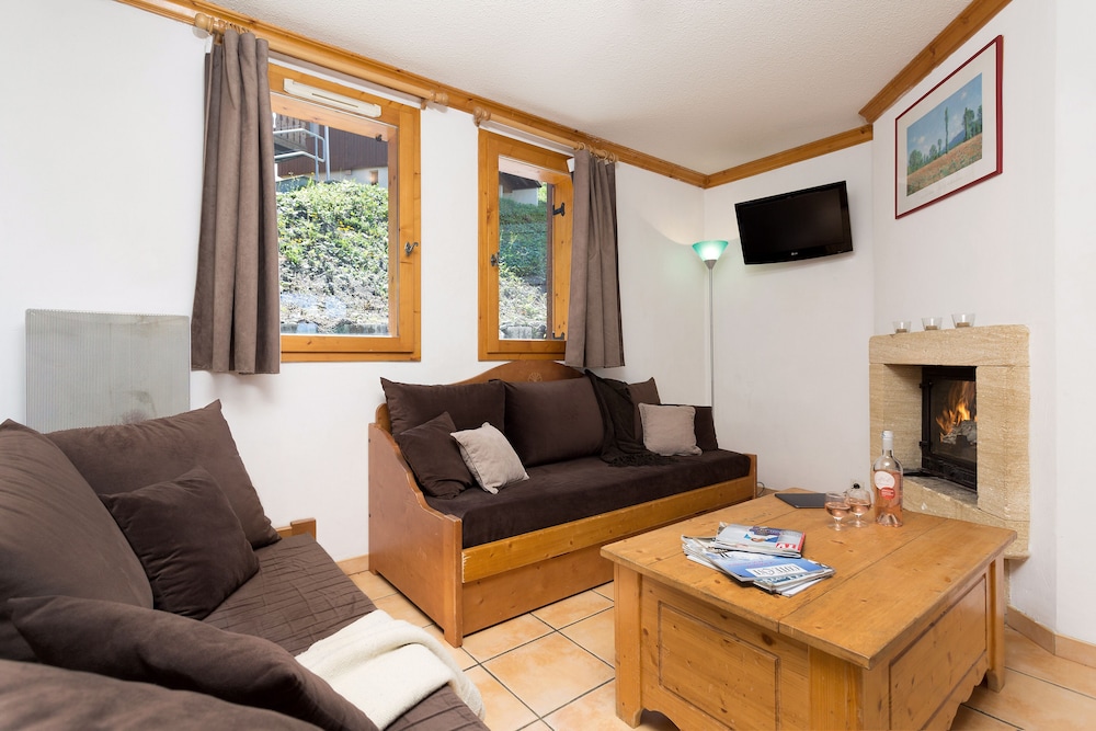 Madame Vacances Les Chalets des Praz view 5