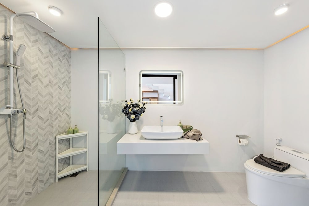 Zen Style Pool Access Townhouse