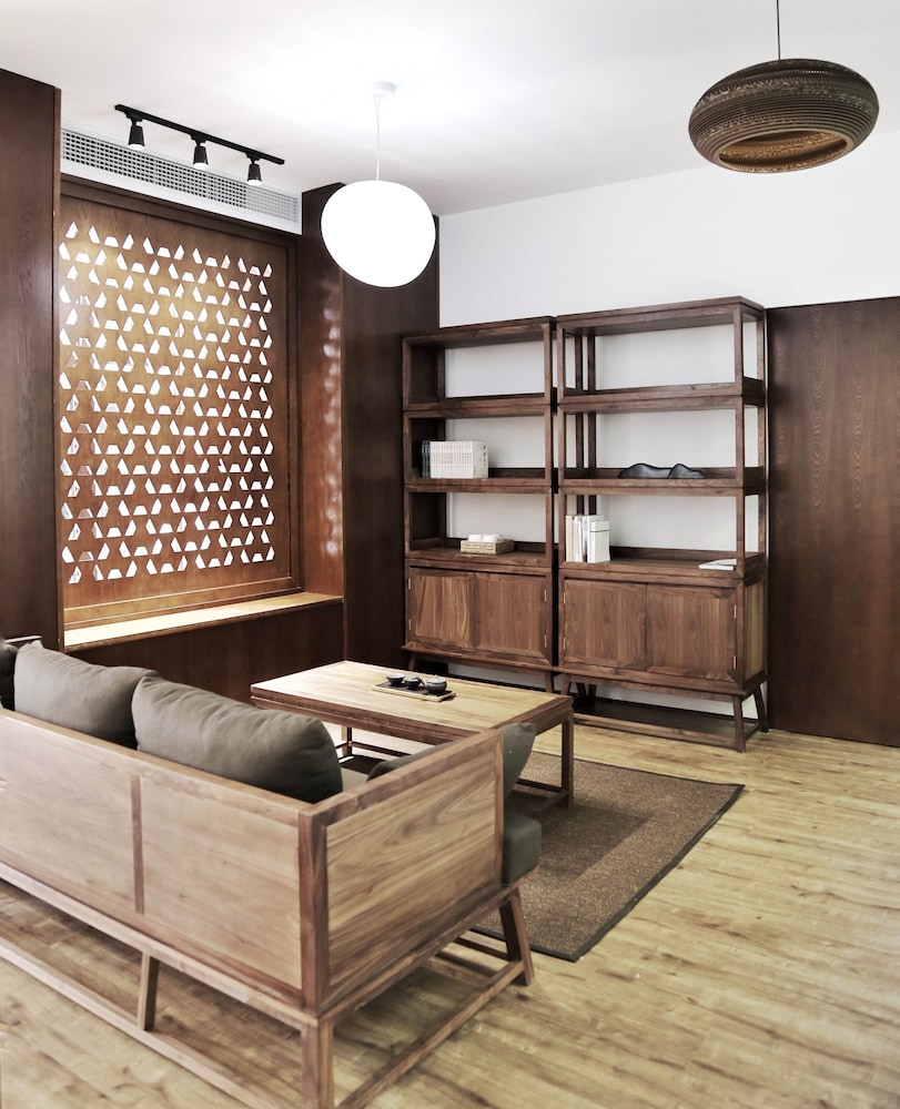 GoNative Boutique House Bamboo Whisper
