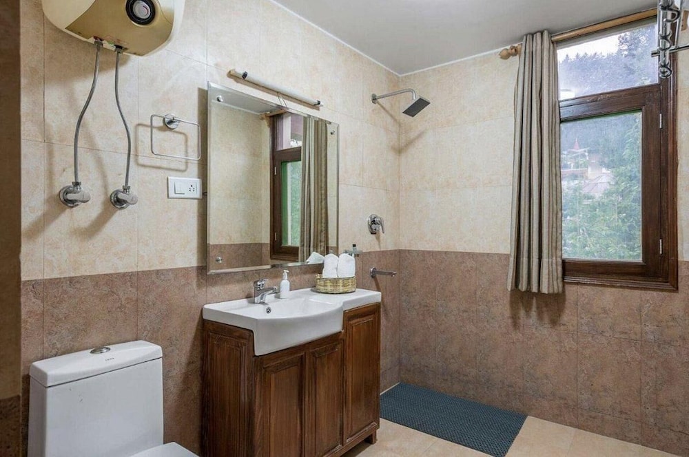 The Bear Creek Luxury 2BHK Villa Manali