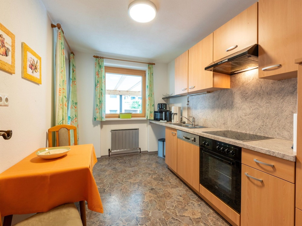 Apartment in Fugen Near Spieljochbahn