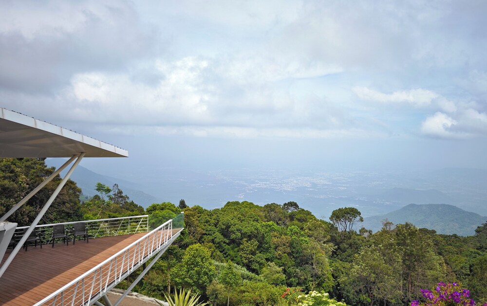 Ibex Resorts Coonoor (Tapas )