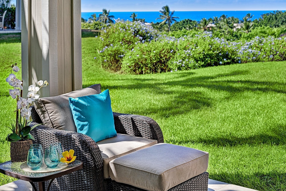Ocean View - AC & Wifi - Walk to Beach & Shopping - Vrkcv