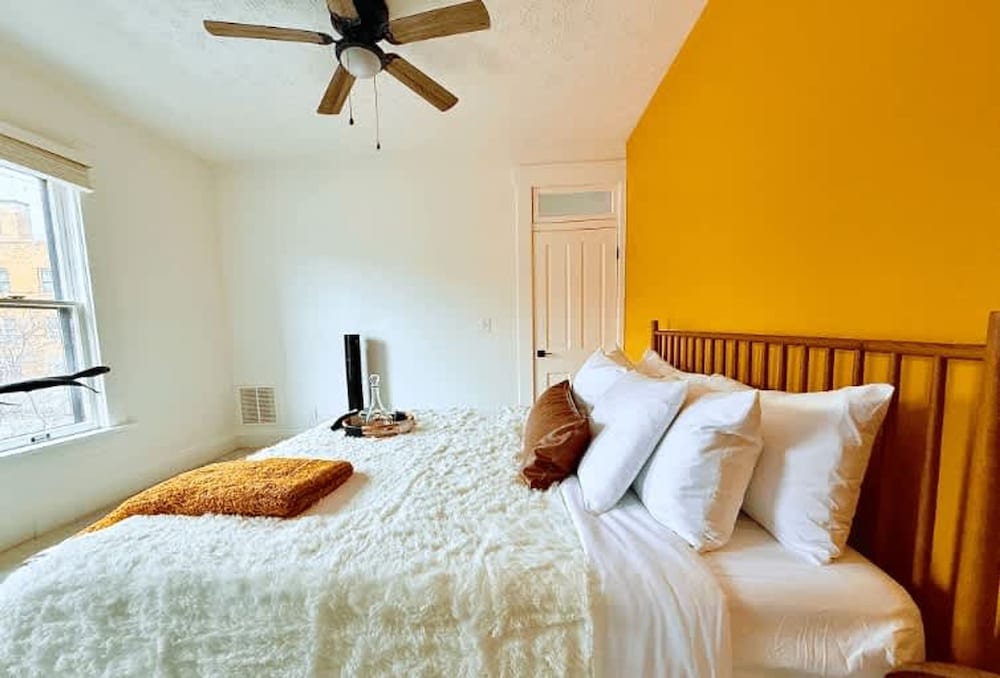 Short North Convention King Bed Free Parking