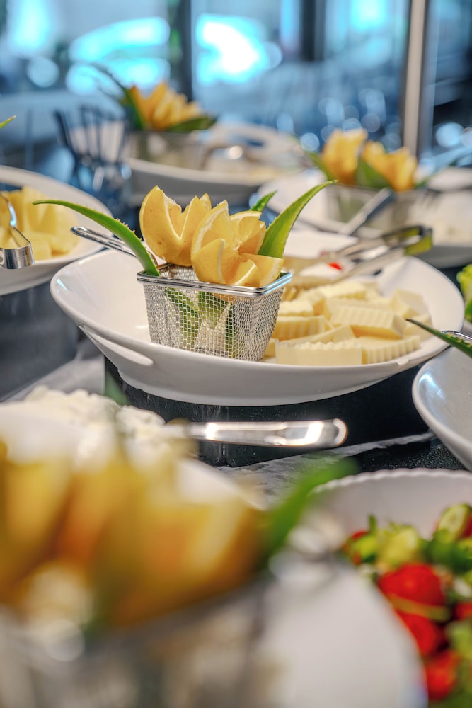 Nun By Laren Hotels - Image 25