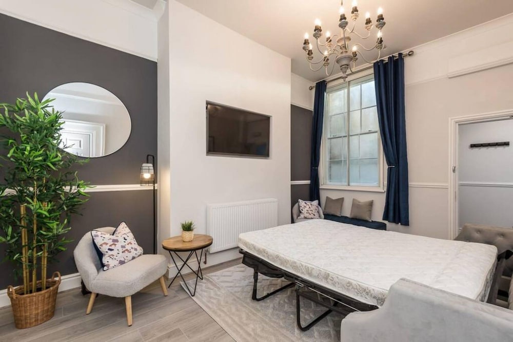 Host Apartments Seel St Townhouse Apt I