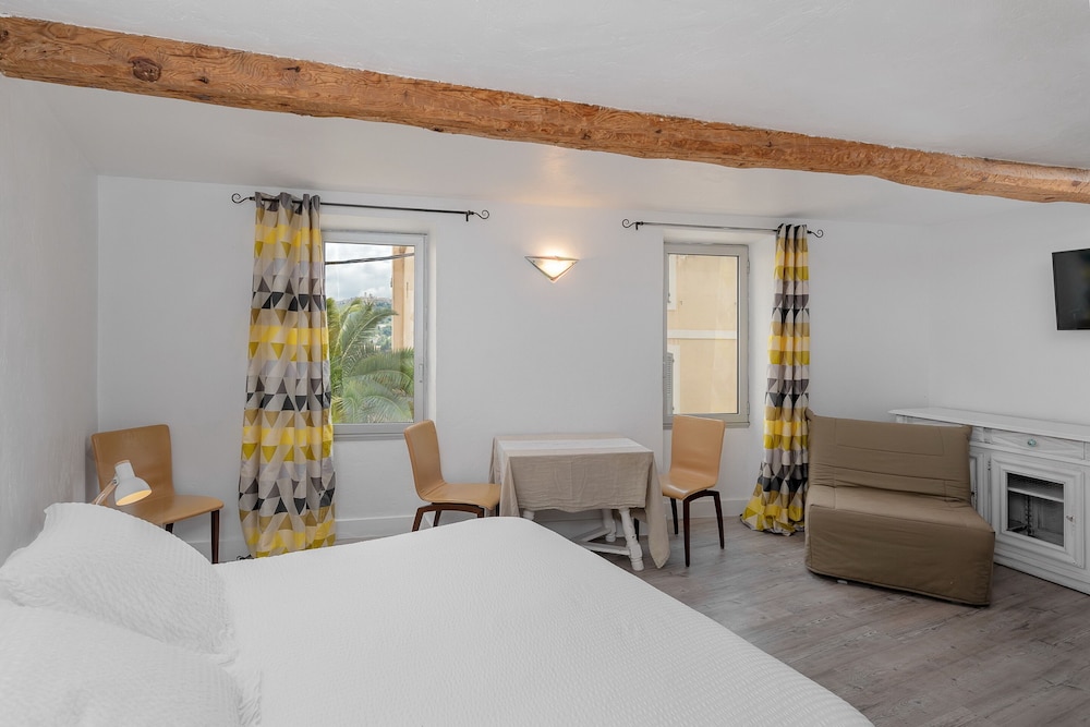 Maison Carles BnB