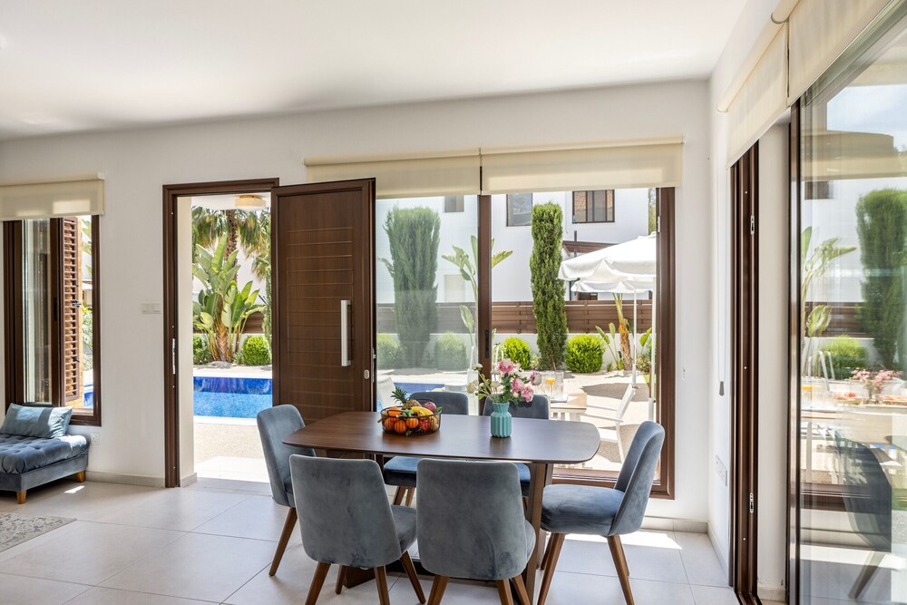 Ayia Napa Luxury Seaside Villa Ionion H15