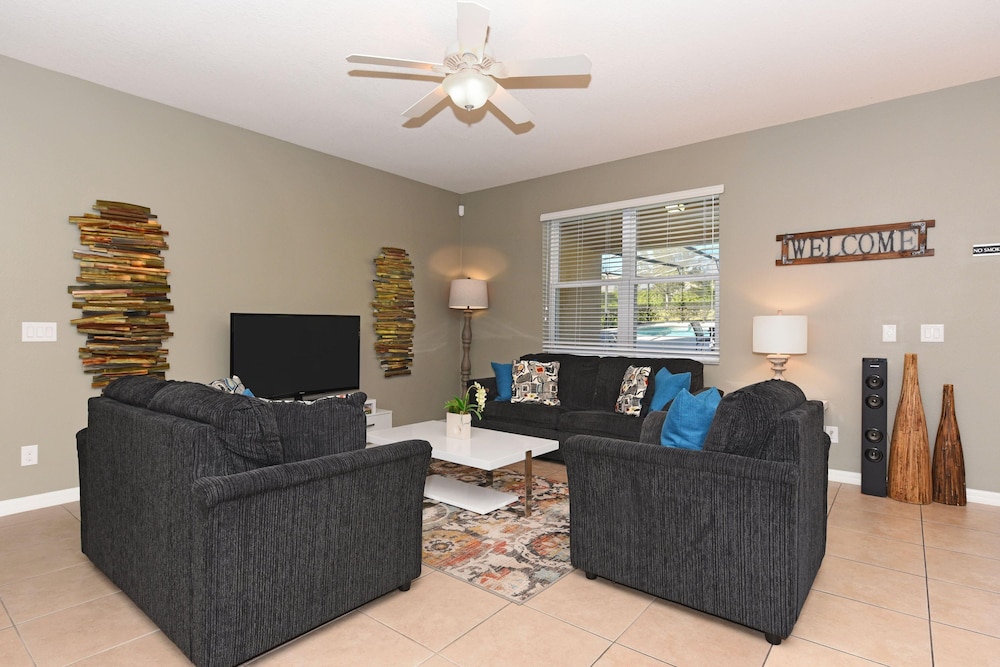 Lux Villa w Pool Spa Games - Near Disney