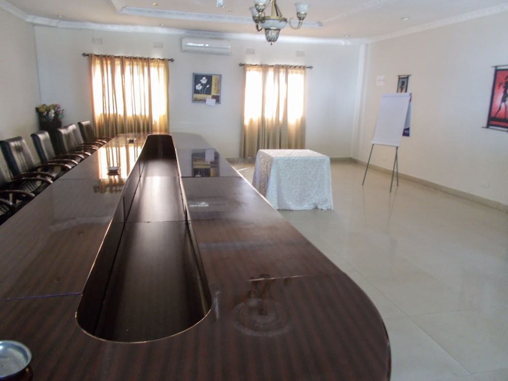 meeting & event spaces