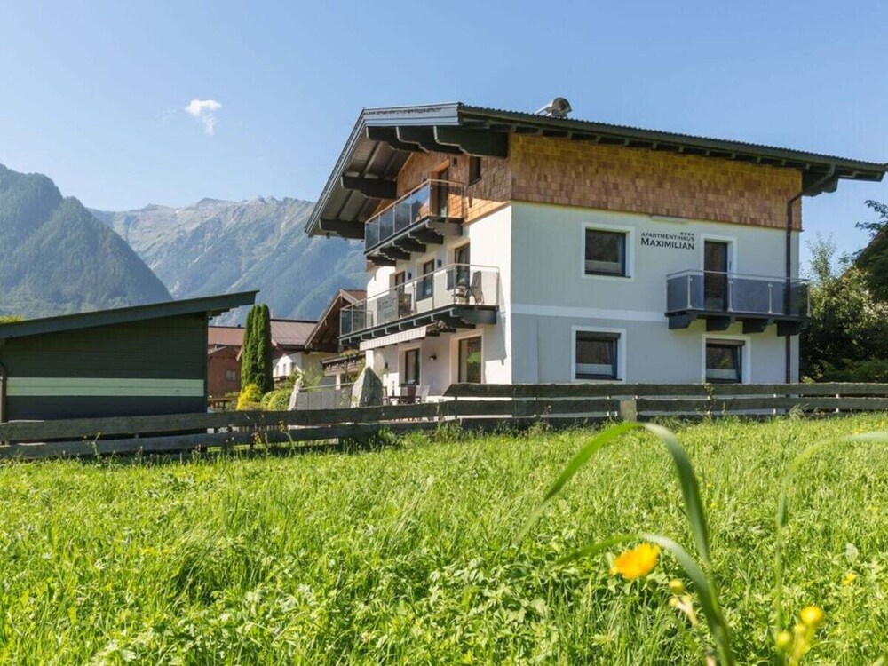 Maximilian Apartmenthaus 2-6 People
