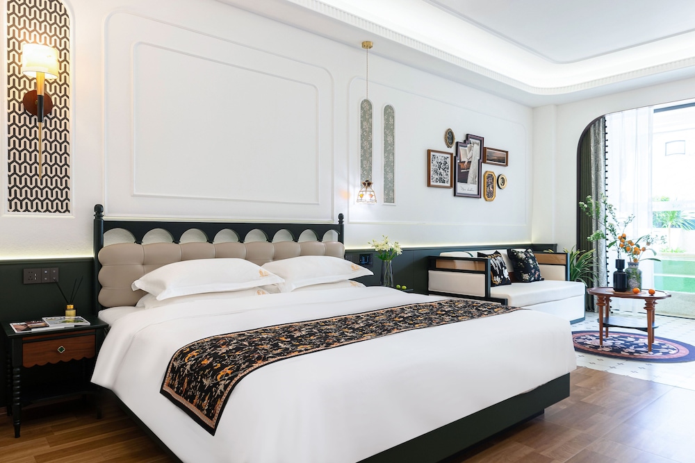 Vishan Garden Trendy Hostel