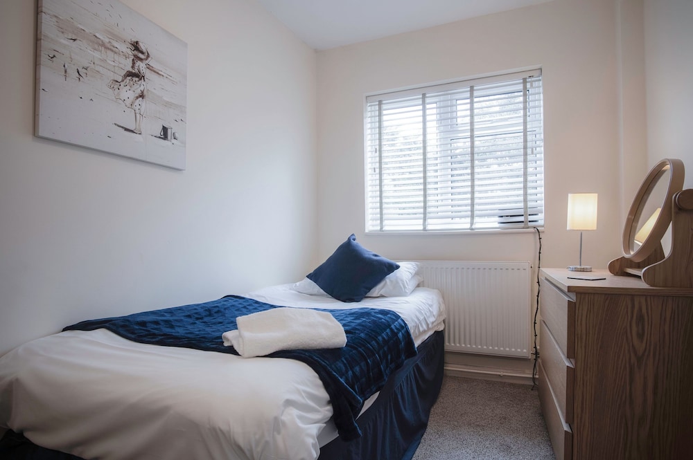 Sea Breeze Apt 3 - 2 Bed - Horton Beach view 5