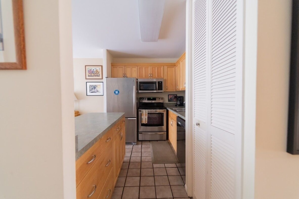 Turtle Bay Sea Shells**ta-154567065601 1 Bedroom Condo by RedAwning