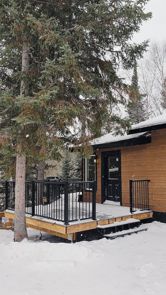 Faloma Lakeside Cabins