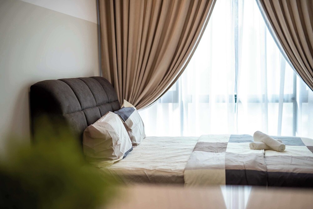2BR Dual Key SKS Pav Ciq, JB Sentral, Free Parking