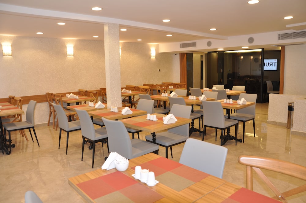 Waw Otel Galataport - Image 16