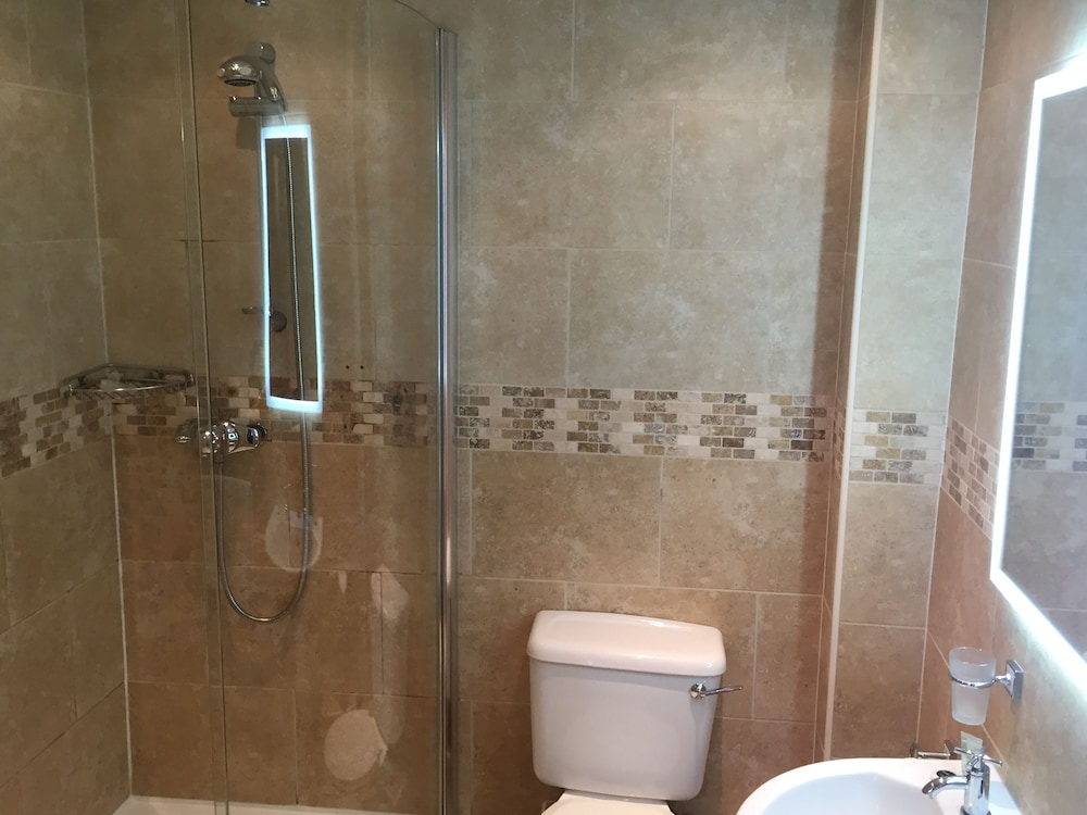 Bideford Vacations - The Waterfront Inn - Property Image 25