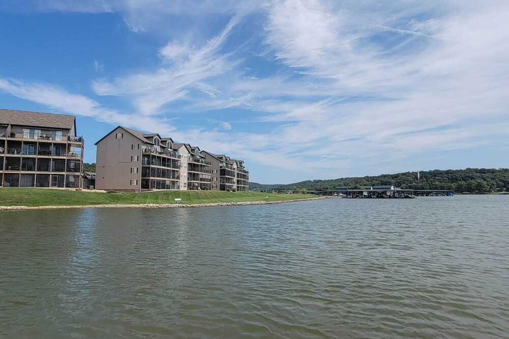 Boat Ramp, Dock & Slip: Step-free Camdenton Condo! view 4