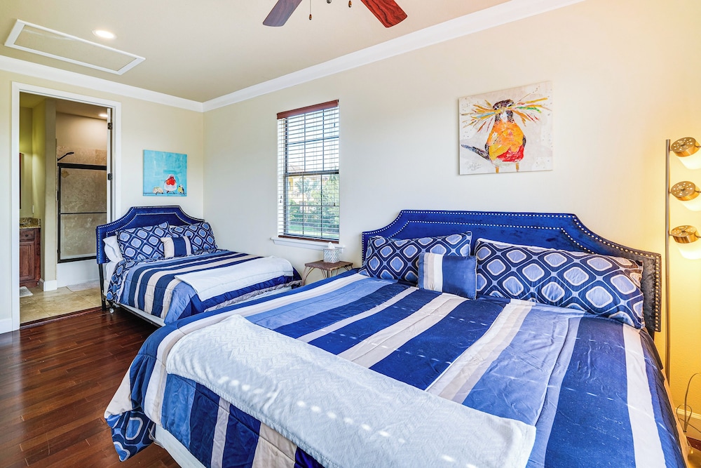 8 Mi to Disney: Pet-friendly Apt w/ Resort Perks