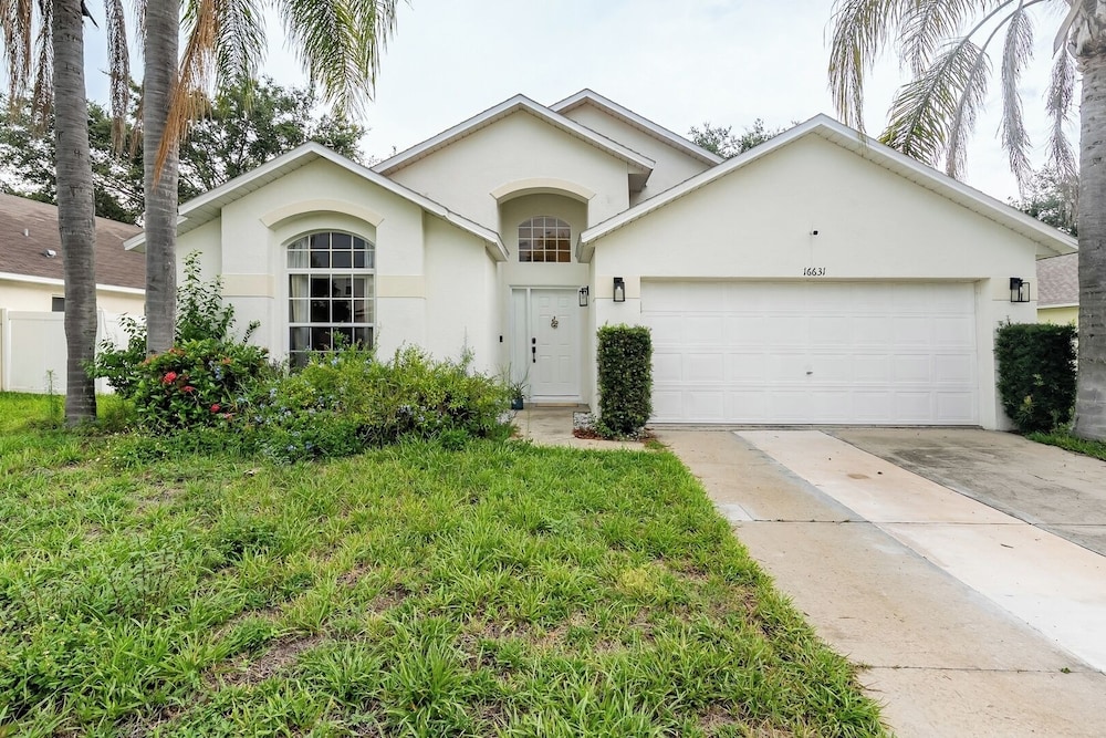 Private King BR + Pool Access Near Disney