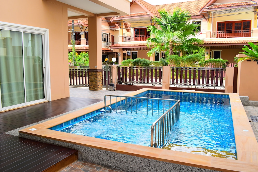 Poonsiri Private Pool Villa Aonang