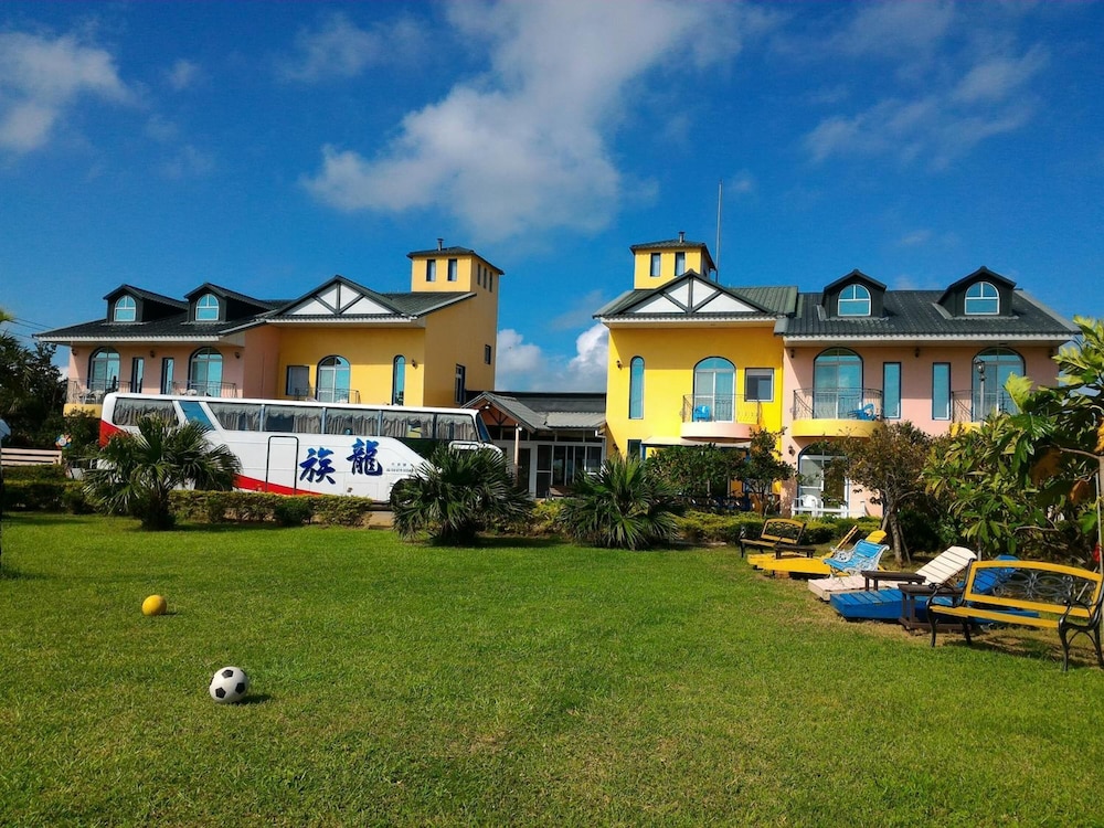 Bohemian Holiday Inn