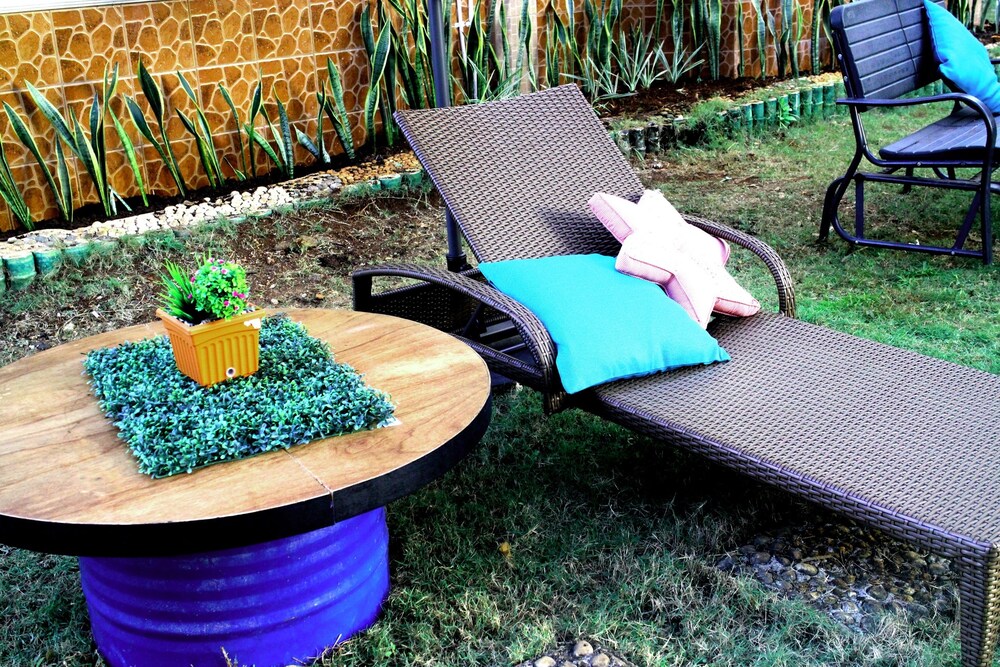 Sea Breeze Hostel