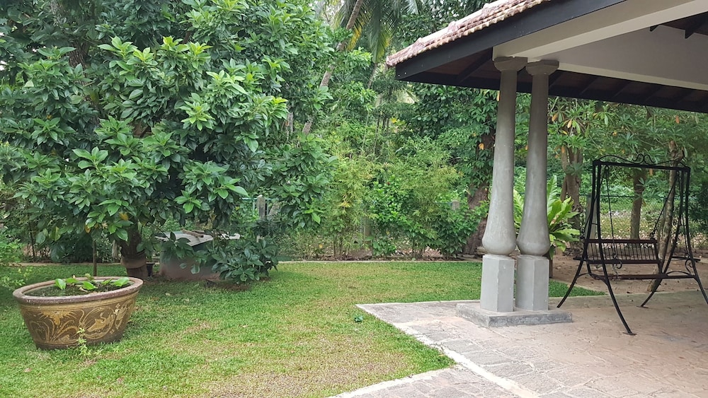 Siriniwasa Villa Induruwa