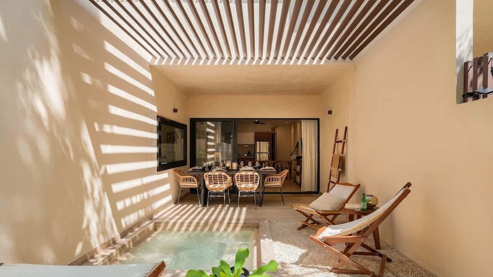 Premium Apartment W/private Pool & Garden