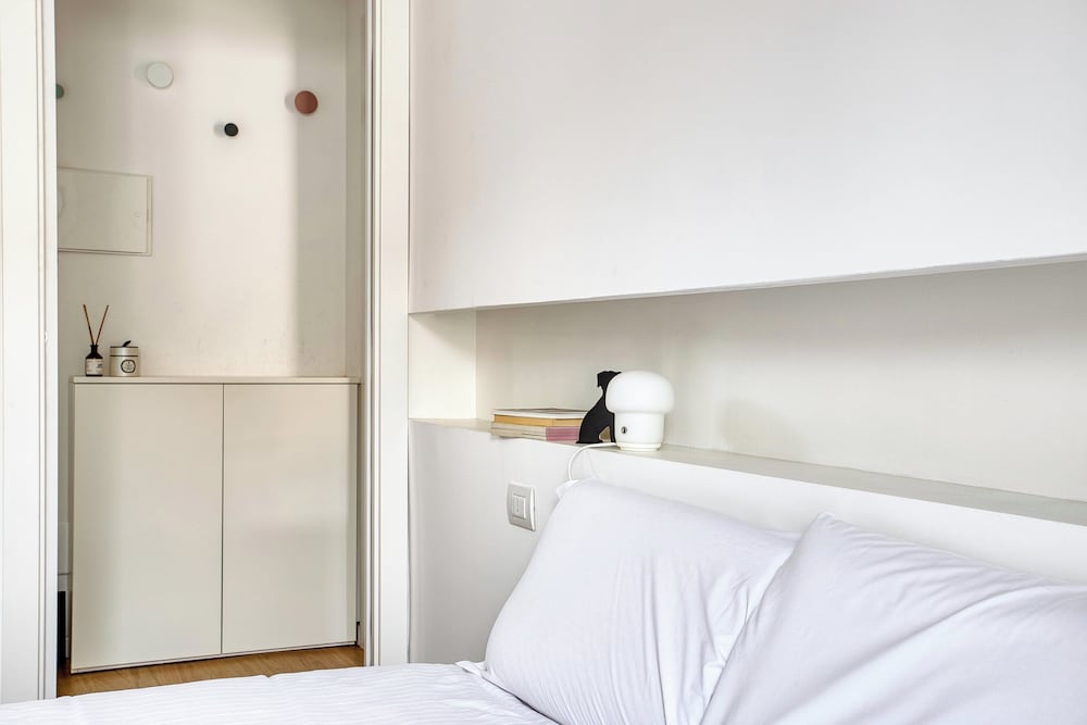 Modern Flat Near Historic Castle