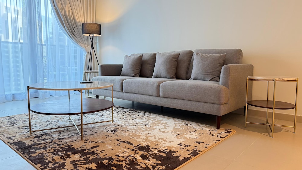 Premium 2bed Apartment In Downtown Act1