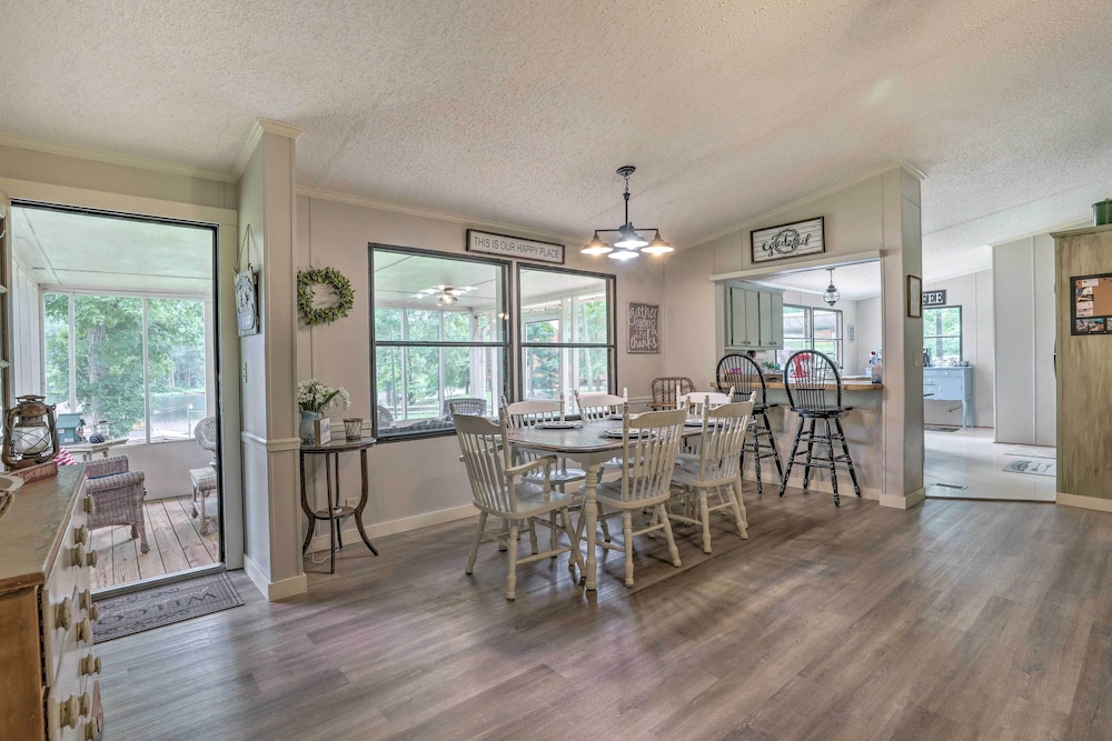 Milledgeville Vacations - Lakeside Living: Sparta Retreat w/ Game Room! - Property Image 10