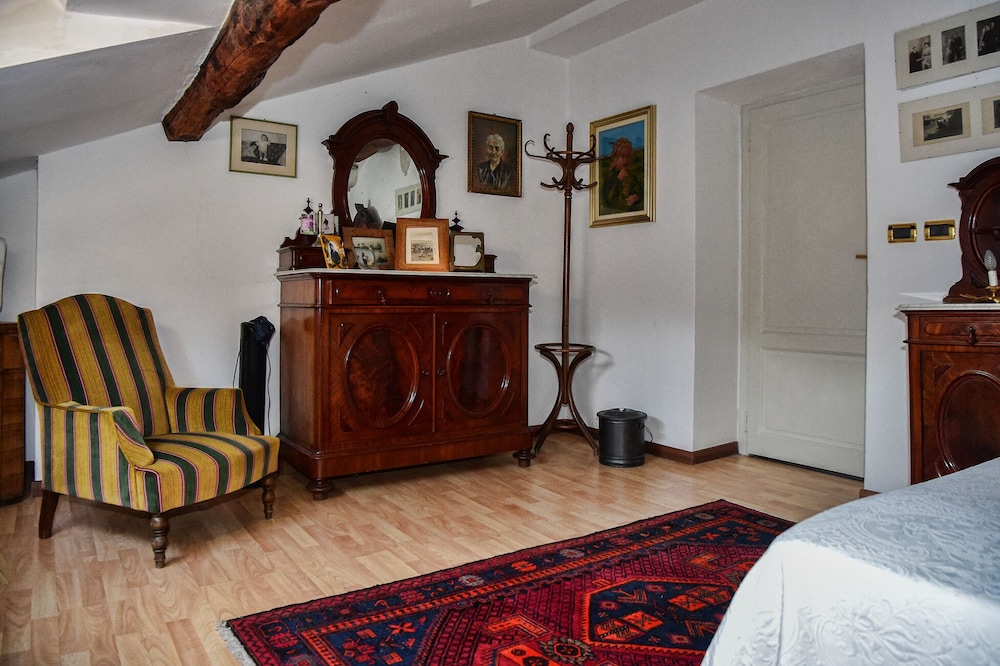Emilia Apartment by Wonderful Italy view 4