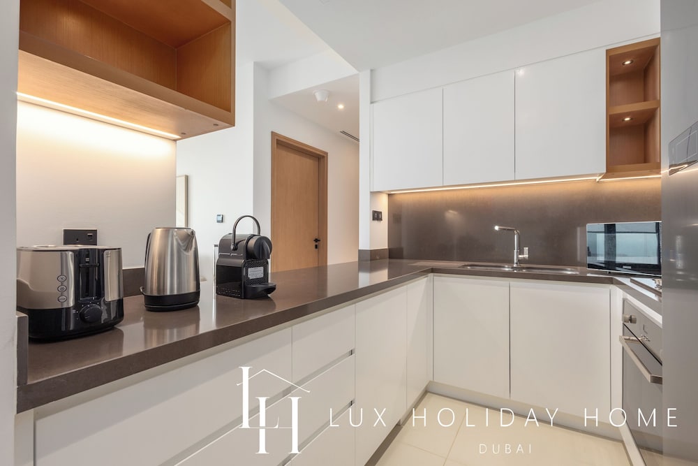 LUX The Vida Marina Residence