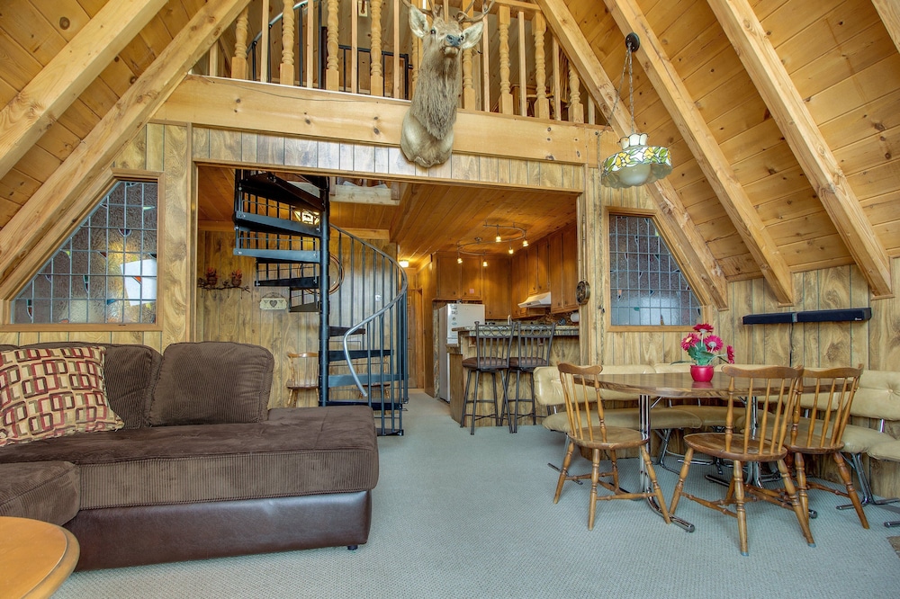 Castle Rock Cabin #2
