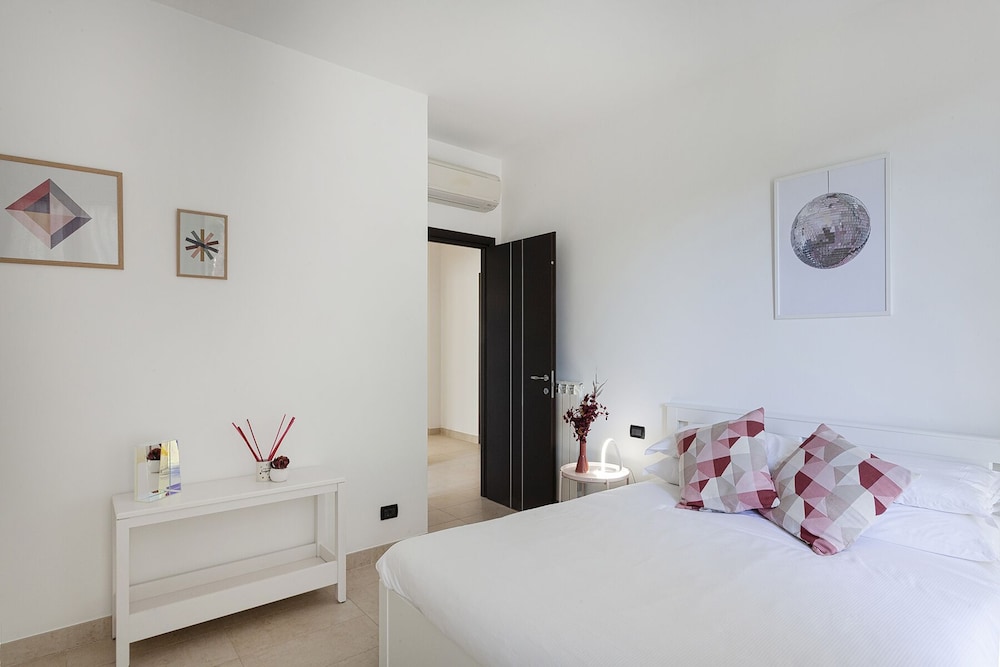Genoa Vacations - Shelley Apartments By Wonderful Italy - Property Image 16