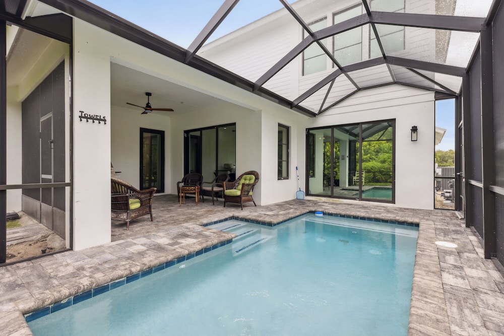 140 Ocean Estates Dr