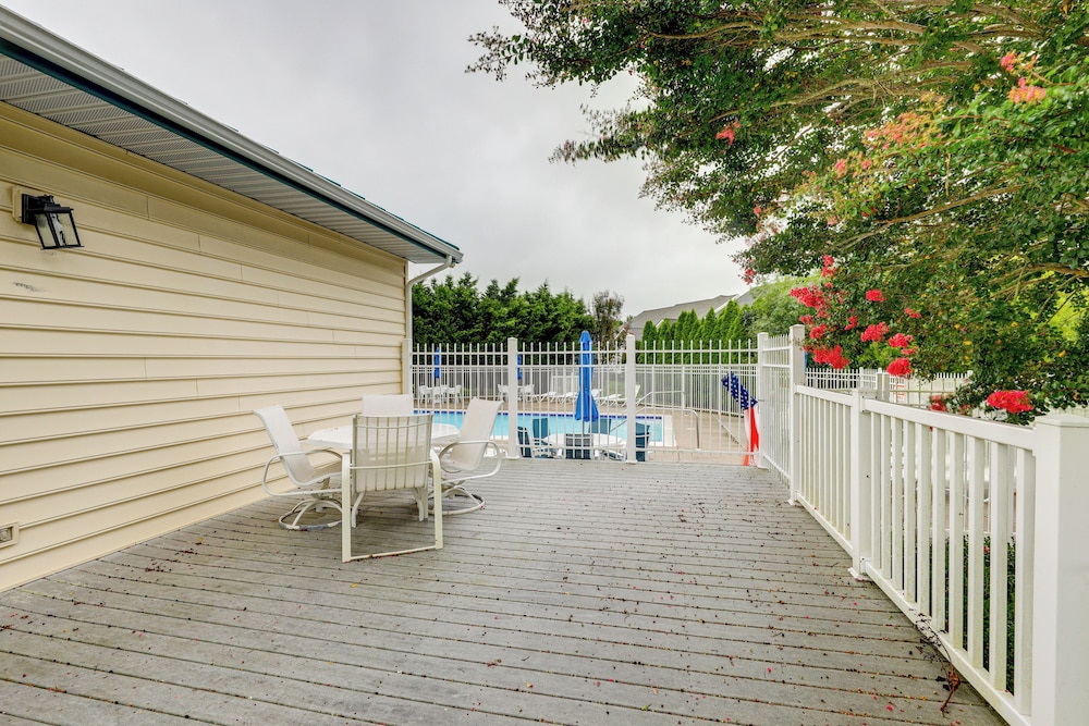3 Mi to Bethany Beach: Family Home w/ Movie Room!