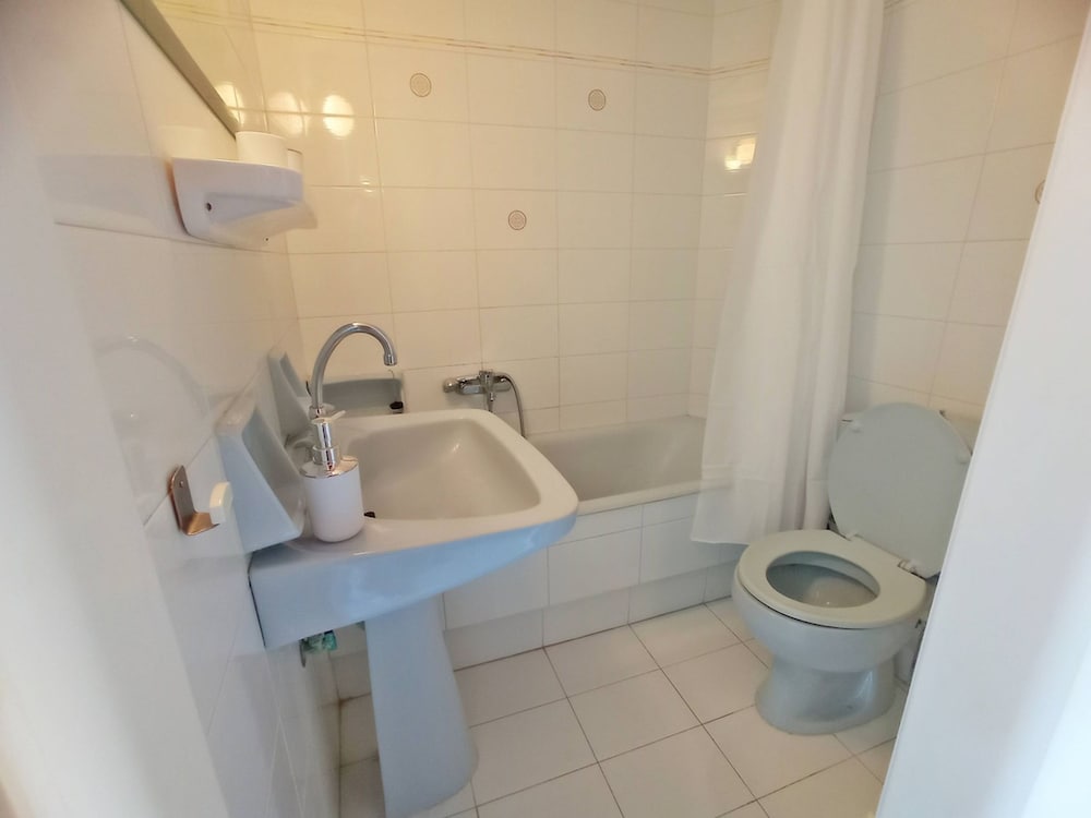 Lechaio Corinth Maisonette for 4 - A Lechaio Beach Corinth Maisonette - Building A
