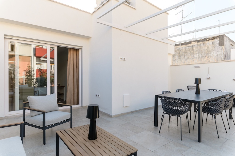 Palazzo Murat - Penthouse Apartment With Terrace by Wonderful Italy