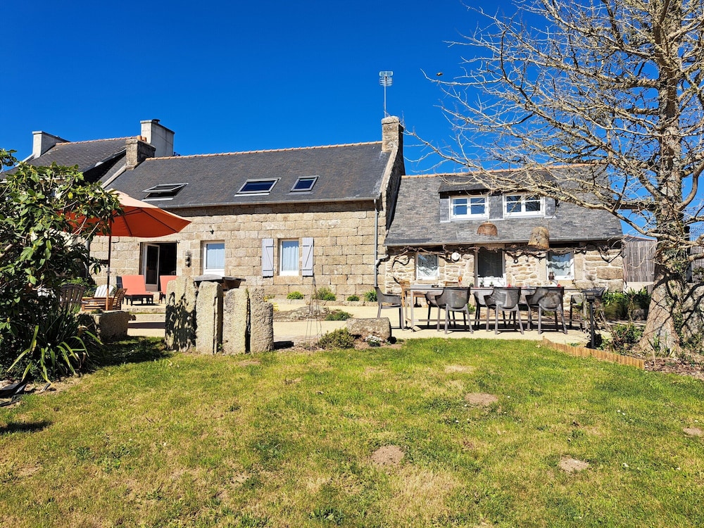 Stone House by Beach in Pont-aven