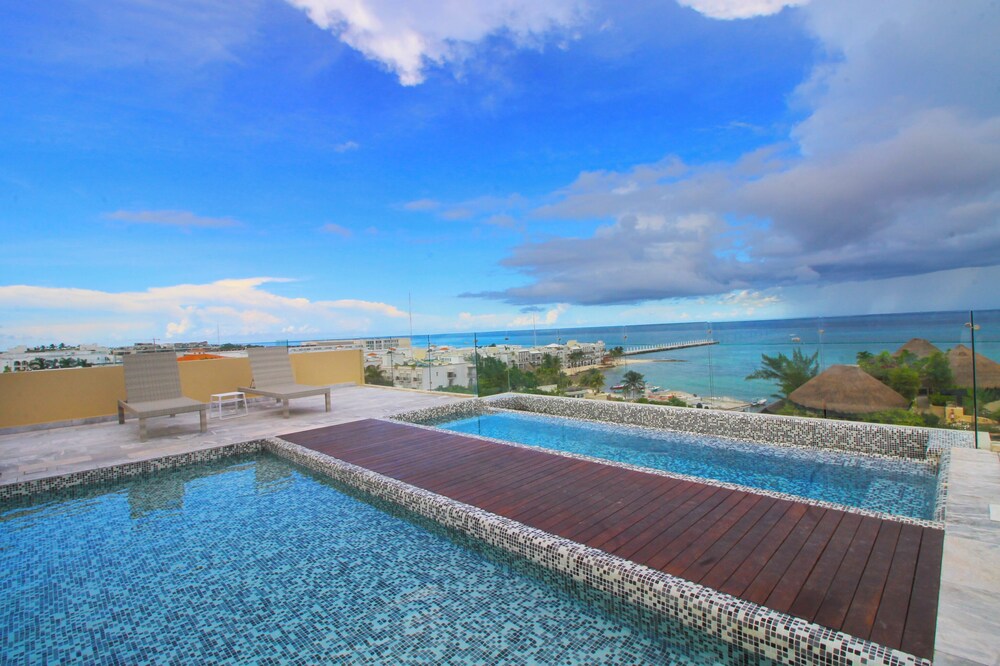Joy Apt with rooftop and panoramic views