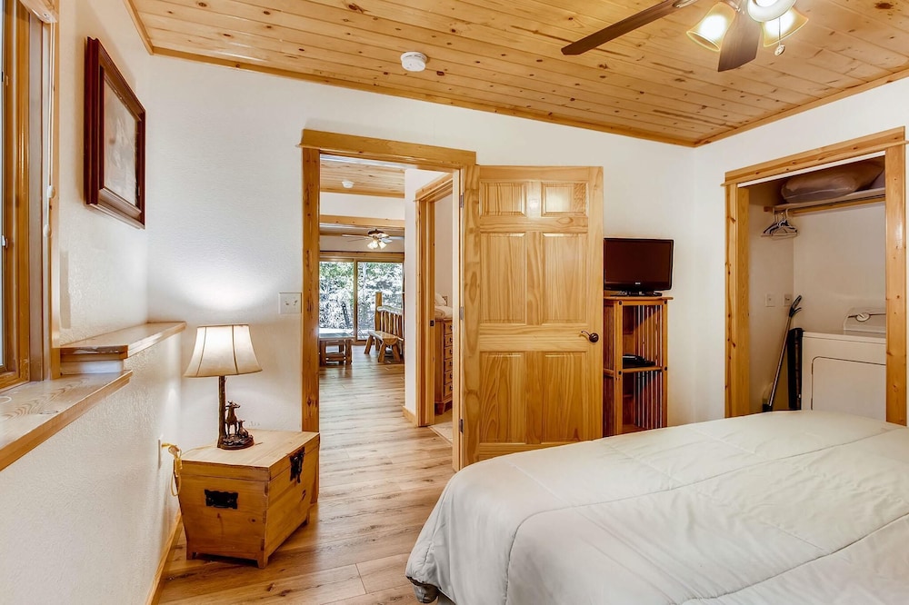 Estes Park Condos - Property Image 52