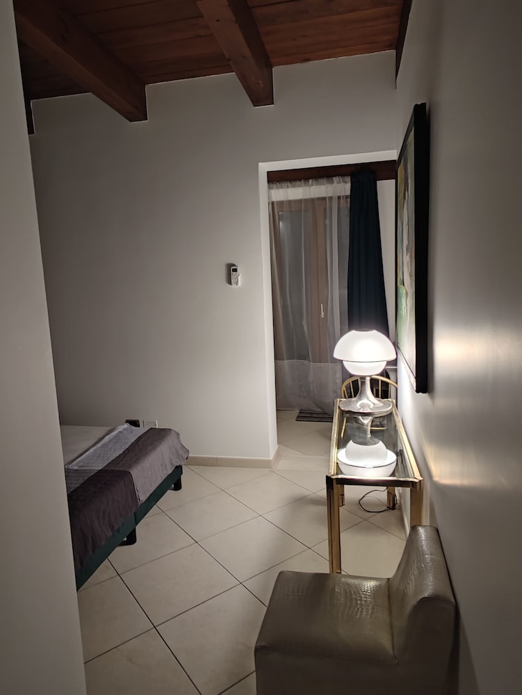 trani residence