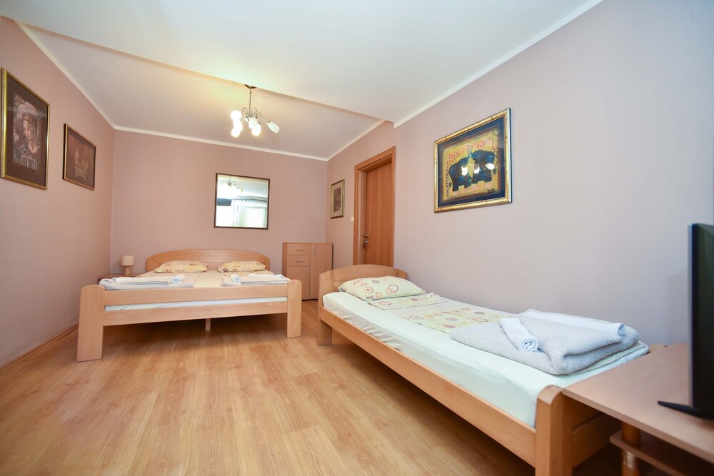 Apartments Calenic photo 2
