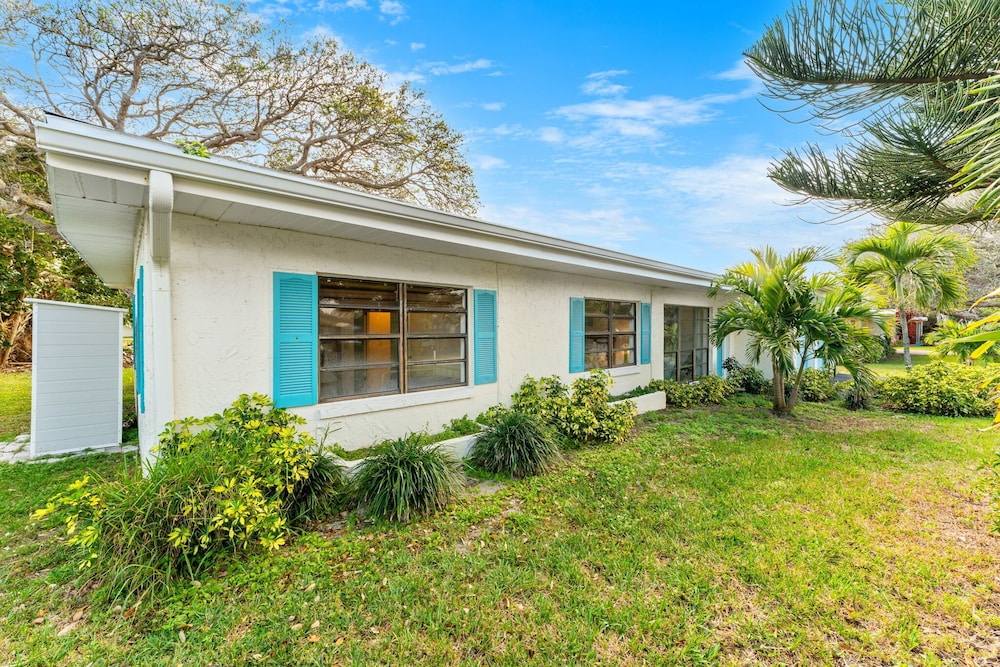 112 Surf Drive