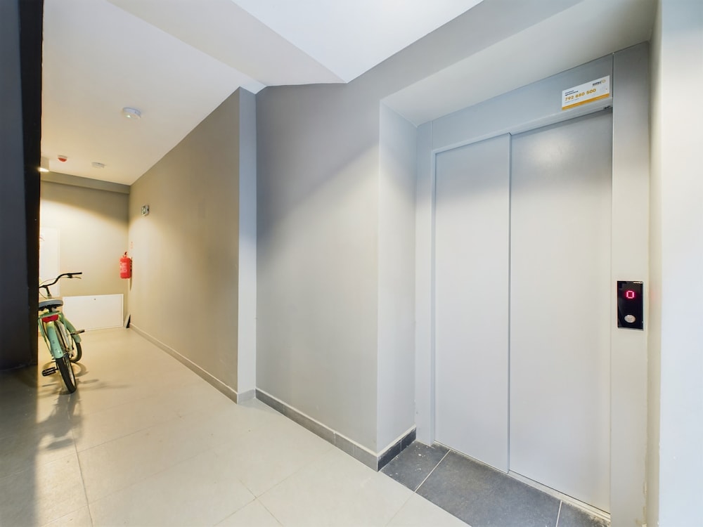 Wooden Cracow Studio by Renters view 4